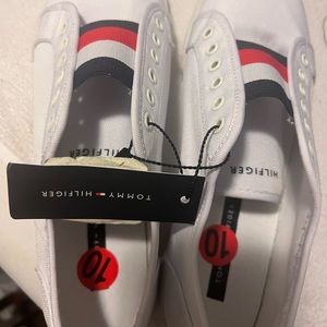 Tommy Hilfiger Canvas Shoes size 10